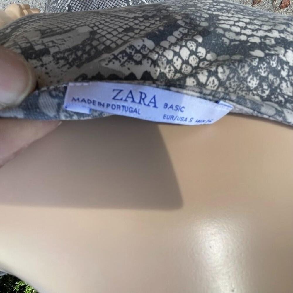 Zara Tank Top Womens Small Gray‎ Snakeskin Print Sleeveless Scoop Neck Basic - Picture 12 of 13